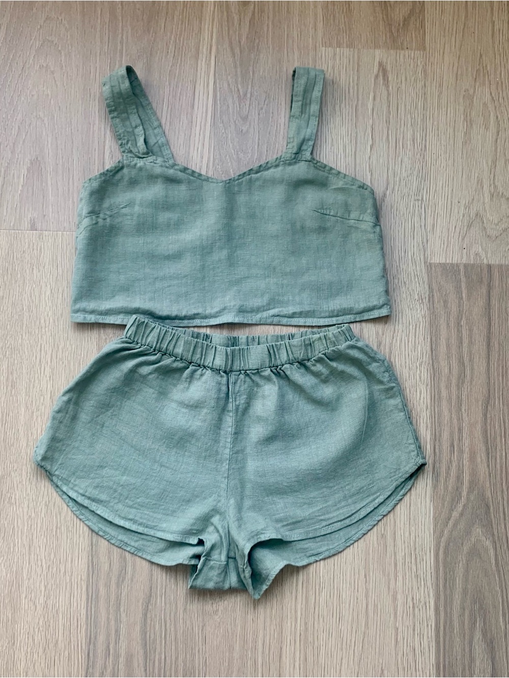Organic Linen Set- Mate the Label, crop top & shorts - Picture 7 of 7